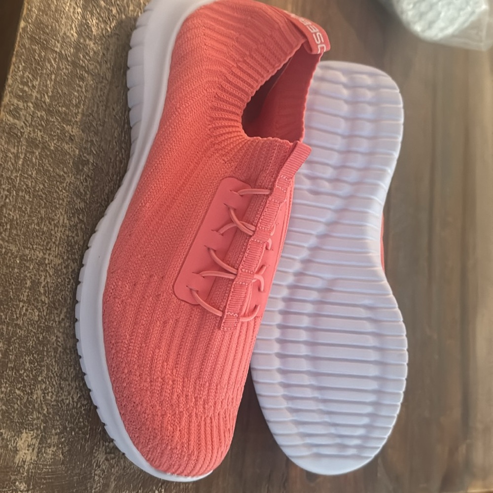 TIOSEBON Women's Slip On Walking Lightweight Sneakers Size 11 US, 42 NWT DK PINK - Picture 5 of 8